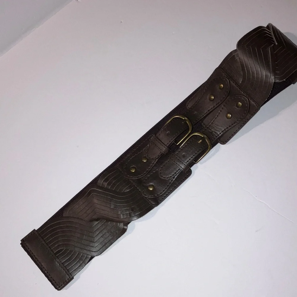 Double Buckle Adjustable‎ Brown Belt -faux leather and elastic M/L